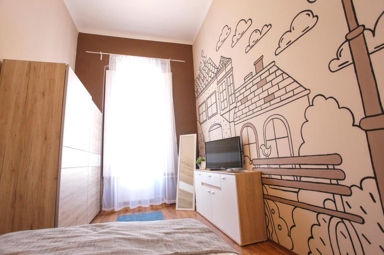 Urania Apartmanhaz Eger Exterior photo